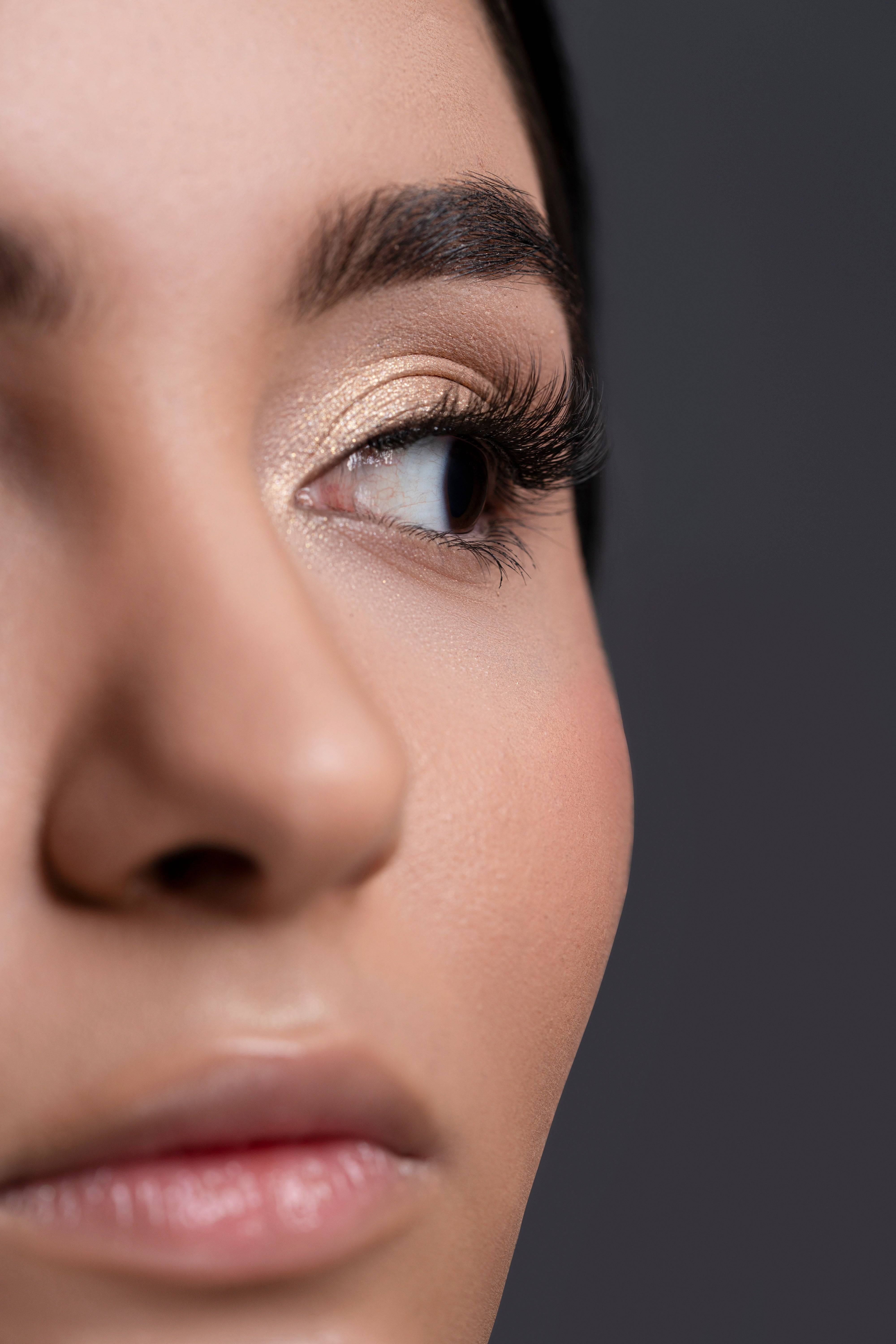 Side profile showcasing Day Dream Lash on model