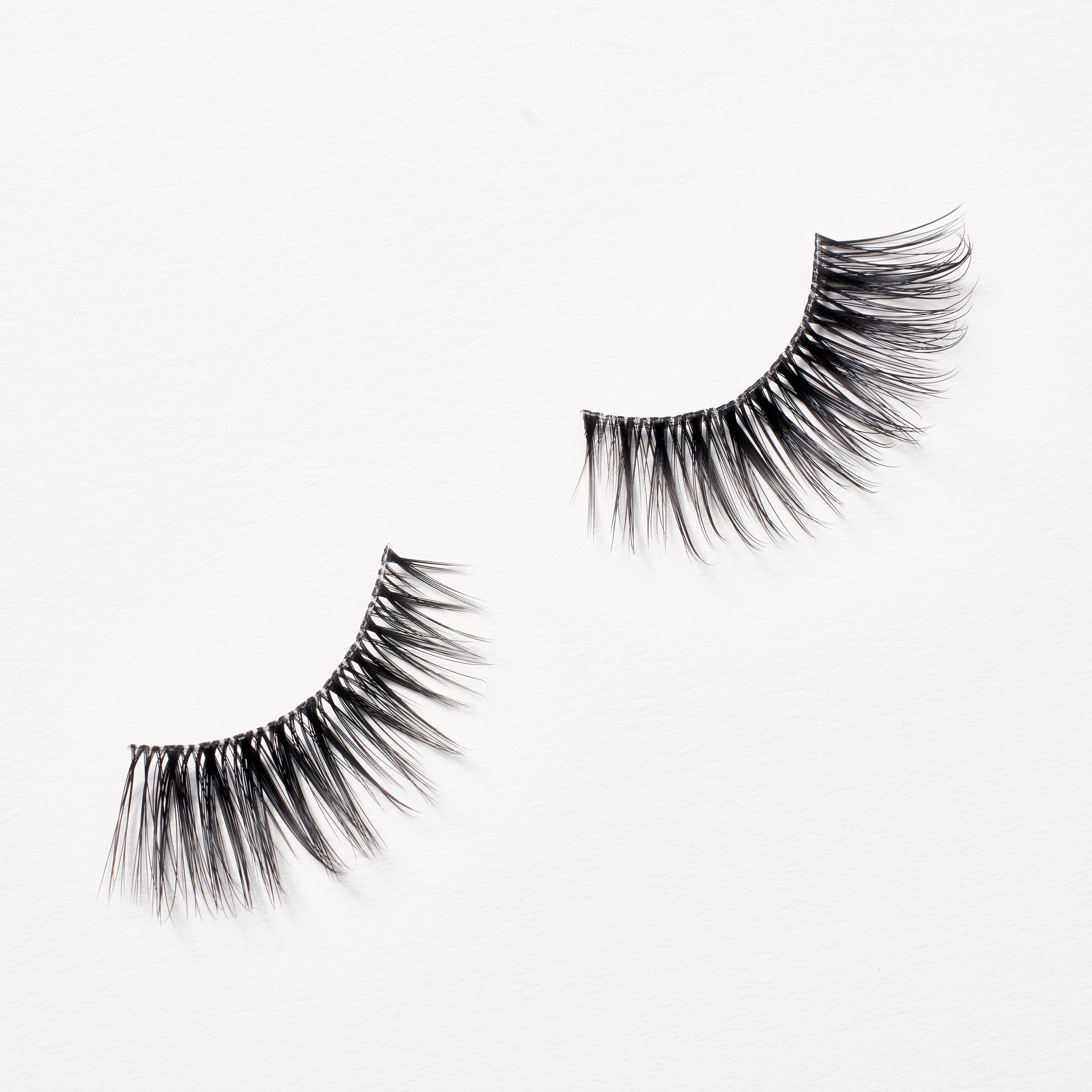 Eyelace fluttery style false lashes