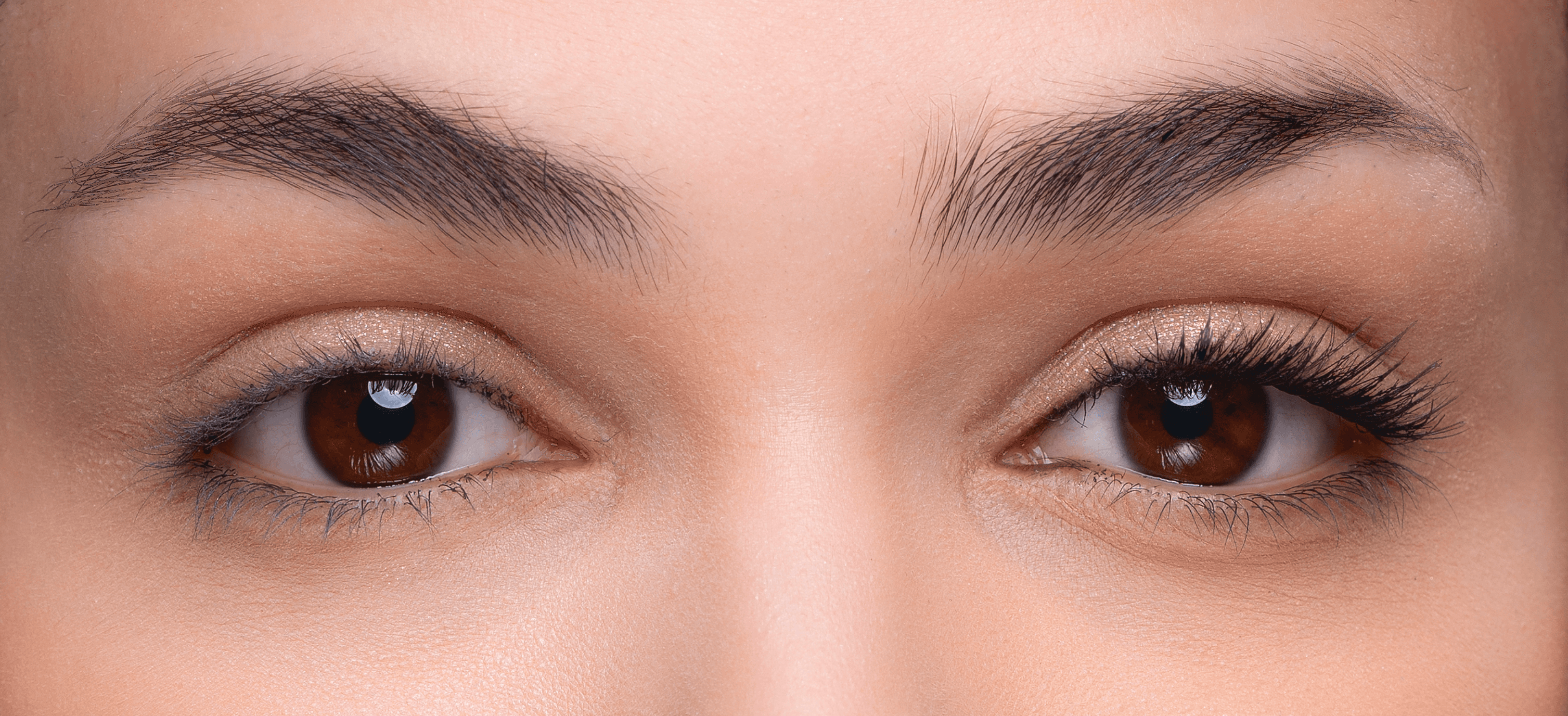 Comparison of eyes with and without Natural Beauty Lashes