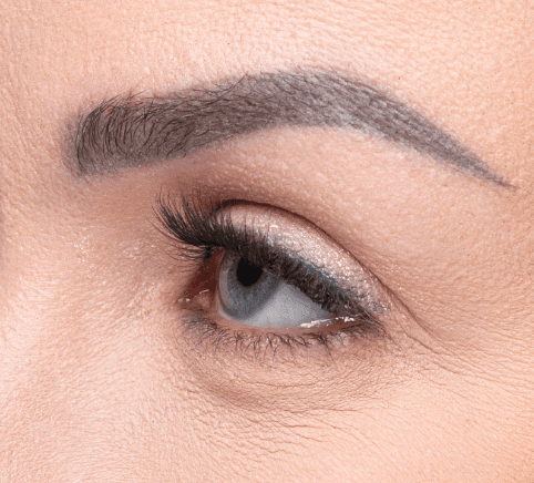 Close-up side view of eye with Perfect Poise Lash