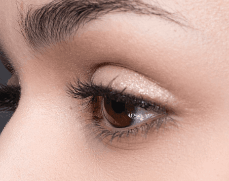 Side view of eye with Natural Beauty Lash applied