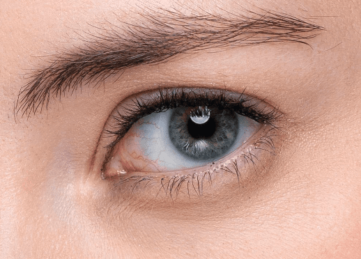 Close-up of eye without Elegant Effect lashes